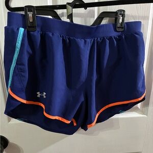 Women’s Large Under Armour Shorts